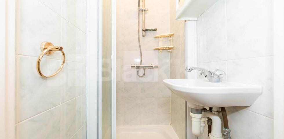 			GOOD FOR 4 SHARERS!, 4 Bedroom, 1 bath, 1 reception Flat			 Brecknock Road, TUFNELL PARK N7